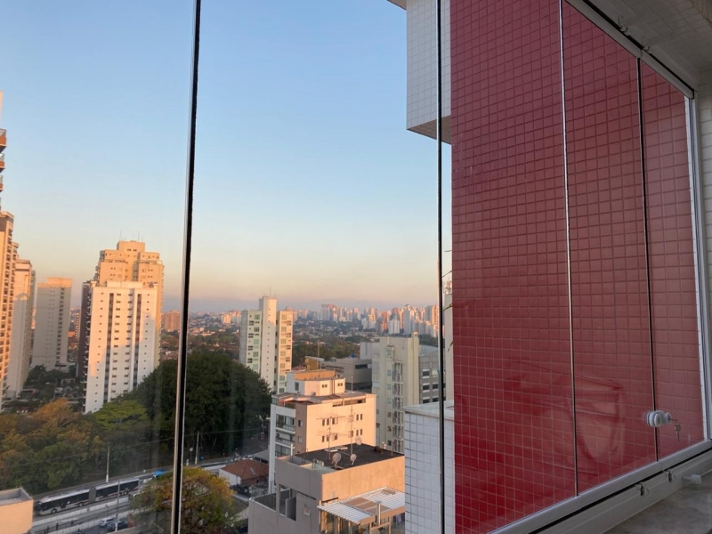 Aplicação de Cortina de Vidro para Sacada Capão Redondo - Cortina de Vidro São Paulo Capital