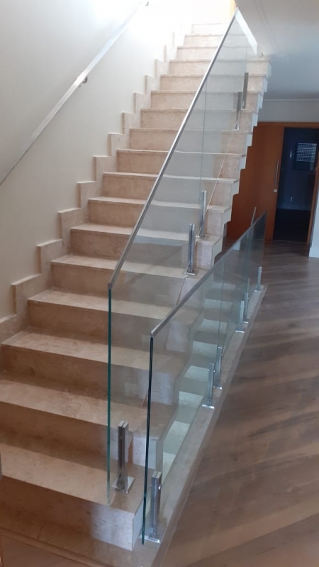 Empresa de Cobertura de Vidro para Escada Externa Alto da Lapa - Cobertura de Vidro para Escada Externa