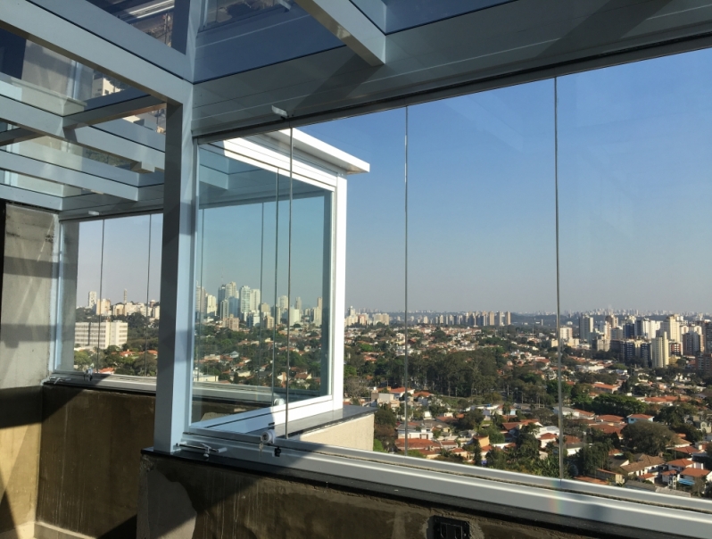 Qual o Preço de Fechamento de Vidro Fixo Jardim São Luiz - Fechamento de área Gourmet com Vidro